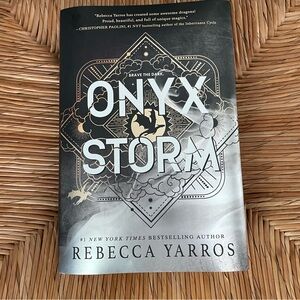 New Onyx Storm by Rebecca Yarros Hardcover Special Edition book
